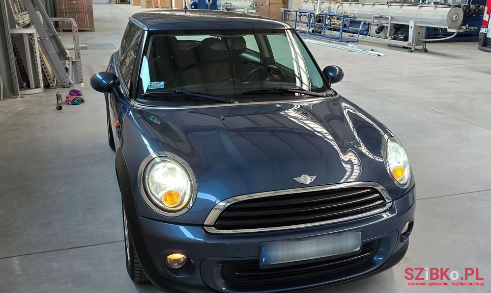 2011' MINI One photo #3