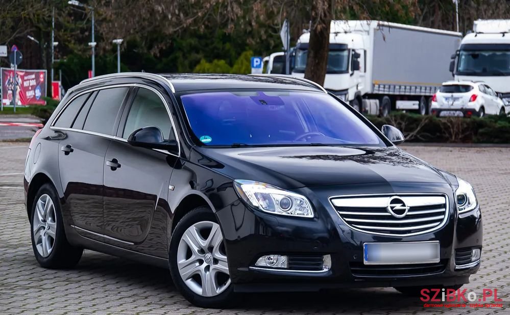 2011' Opel Insignia 1.4 T Cosmo S&S photo #1