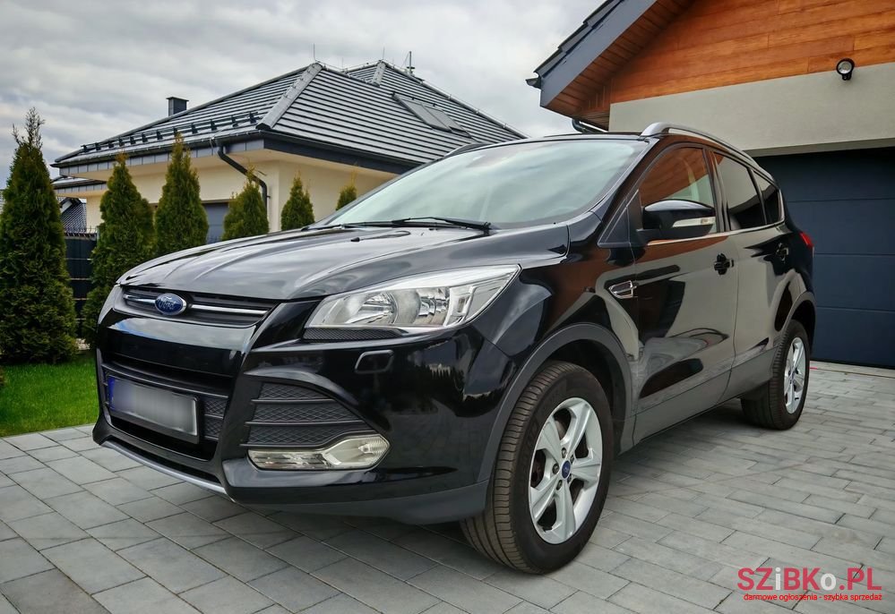 2016' Ford Kuga 2.0 Tdci 4X4 Sync photo #2