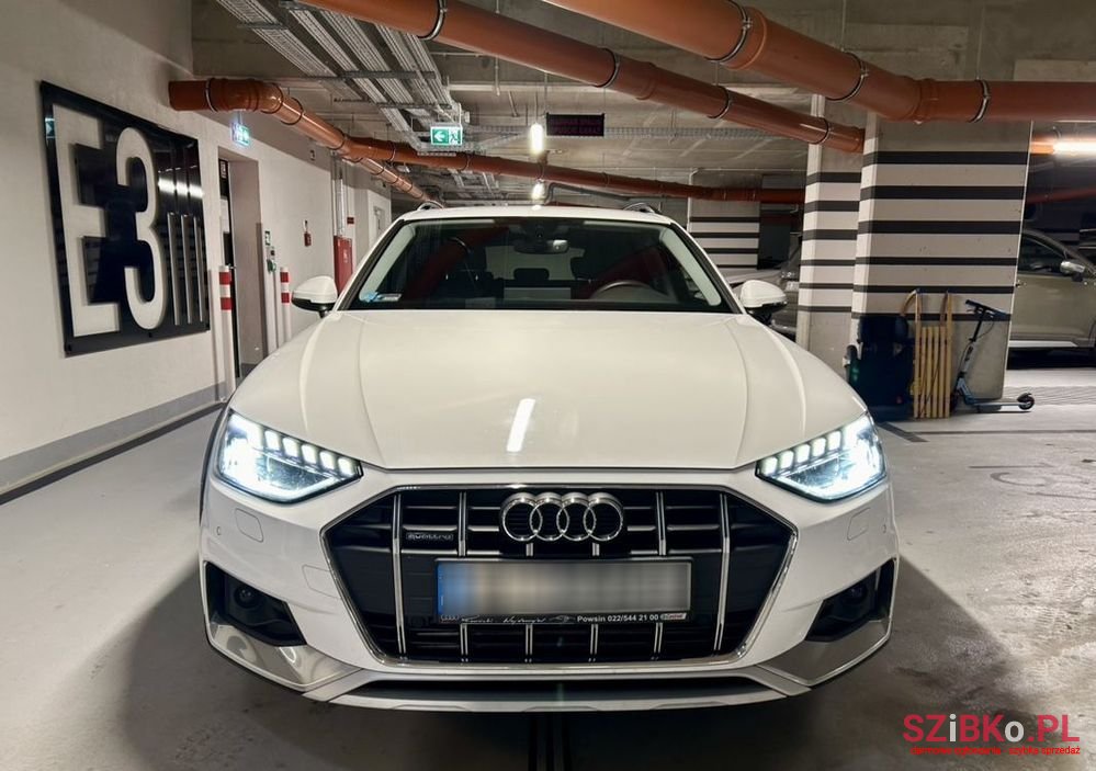 2020' Audi A4 Allroad photo #6