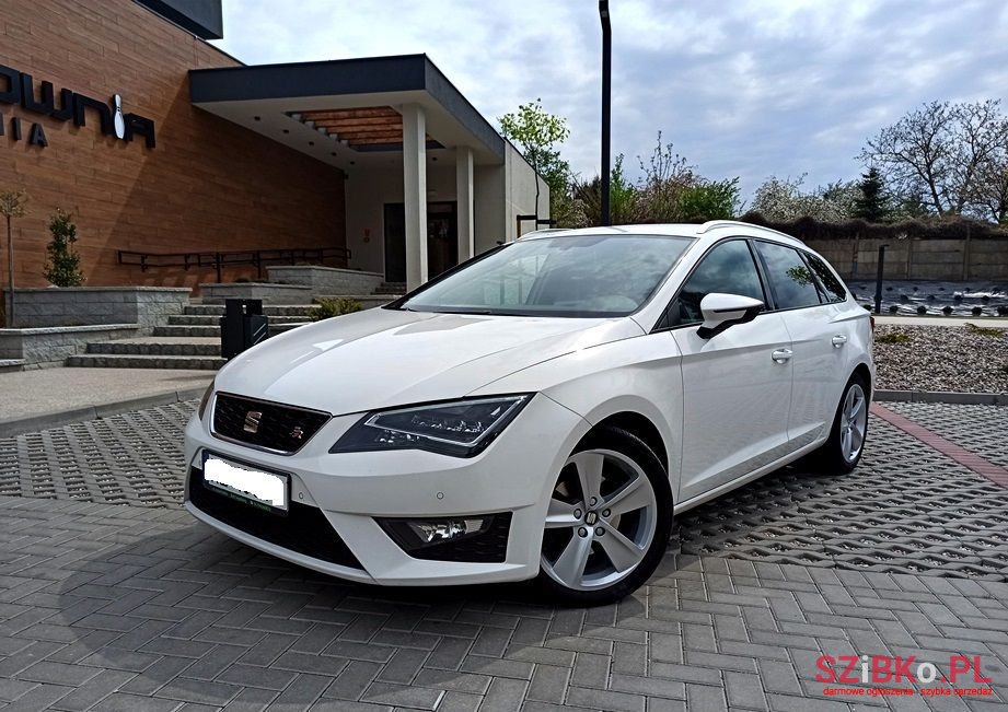 2014' SEAT Leon photo #2