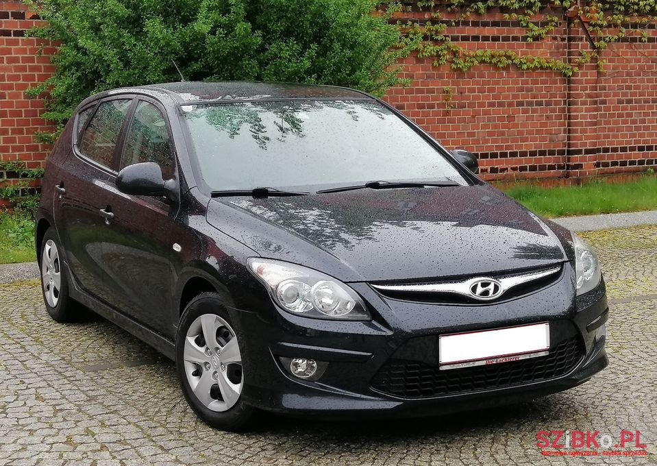 2010' Hyundai i30 photo #3