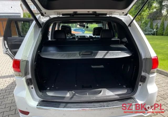 2014' Jeep Grand Cherokee photo #3