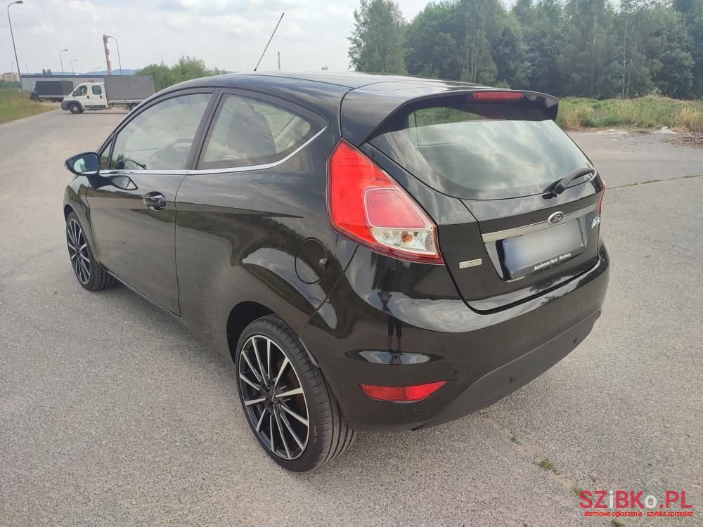2013' Ford Fiesta photo #3