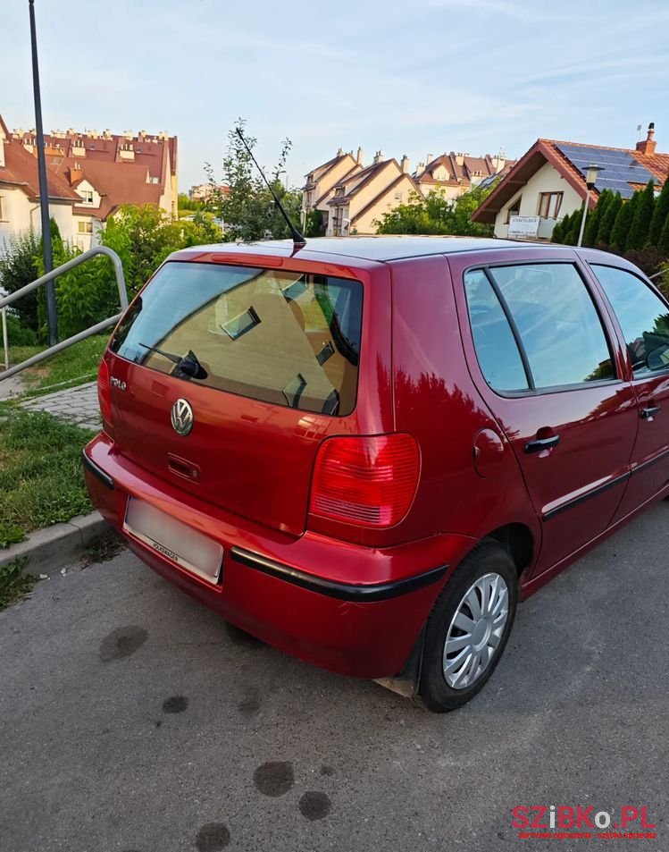 2001' Volkswagen Polo photo #6