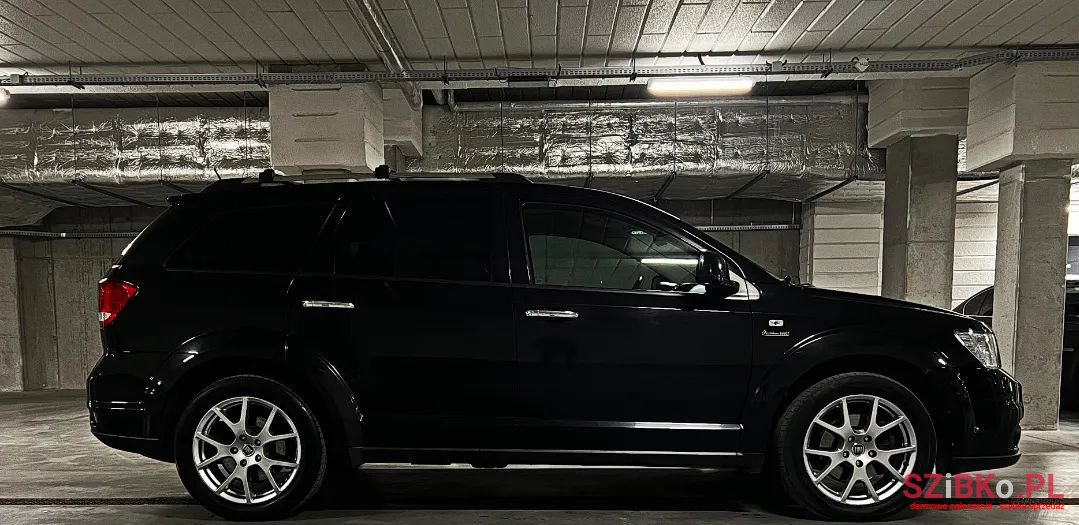 2013' Fiat Freemont photo #4