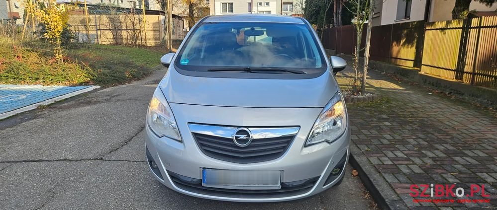 2013' Opel Meriva photo #6