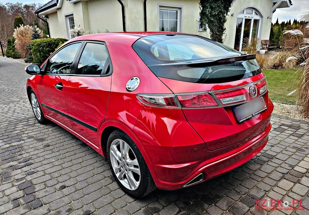 2010' Honda Civic 1.8I-Vtec Sport photo #5