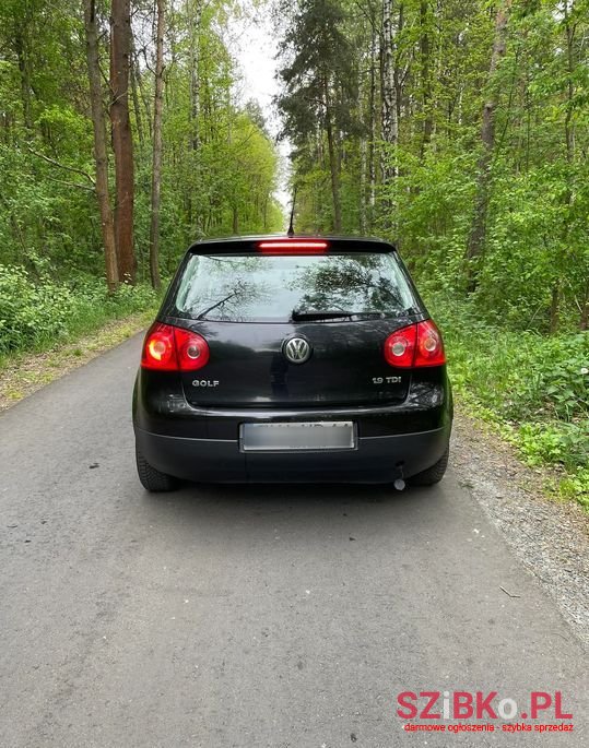 2006' Volkswagen Golf photo #5
