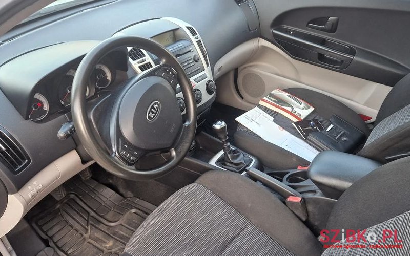 2008' Kia Ceed photo #4