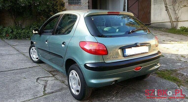 2002' Peugeot 206 photo #2
