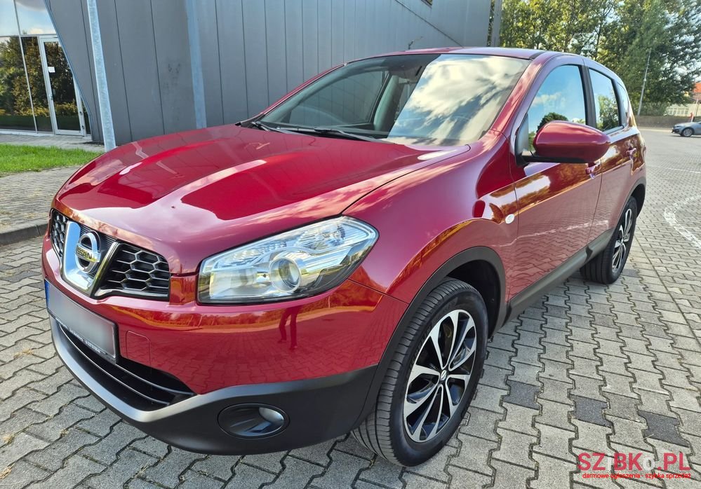 2013' Nissan Qashqai 2.0 Tekna photo #1