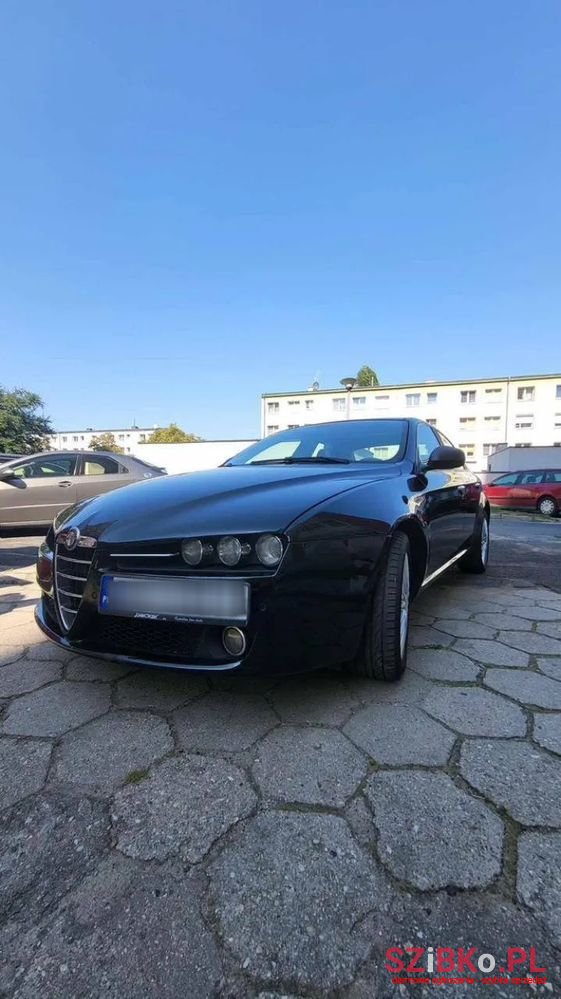 2006' Alfa Romeo 159 photo #1