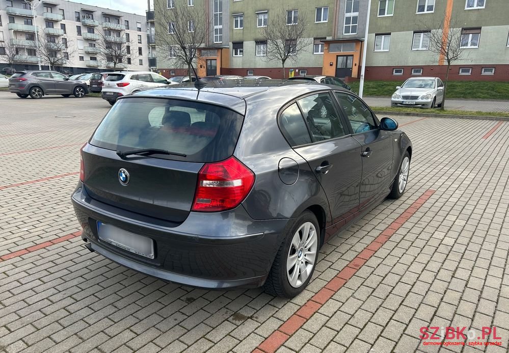 2008' BMW 1 Series 116I photo #5