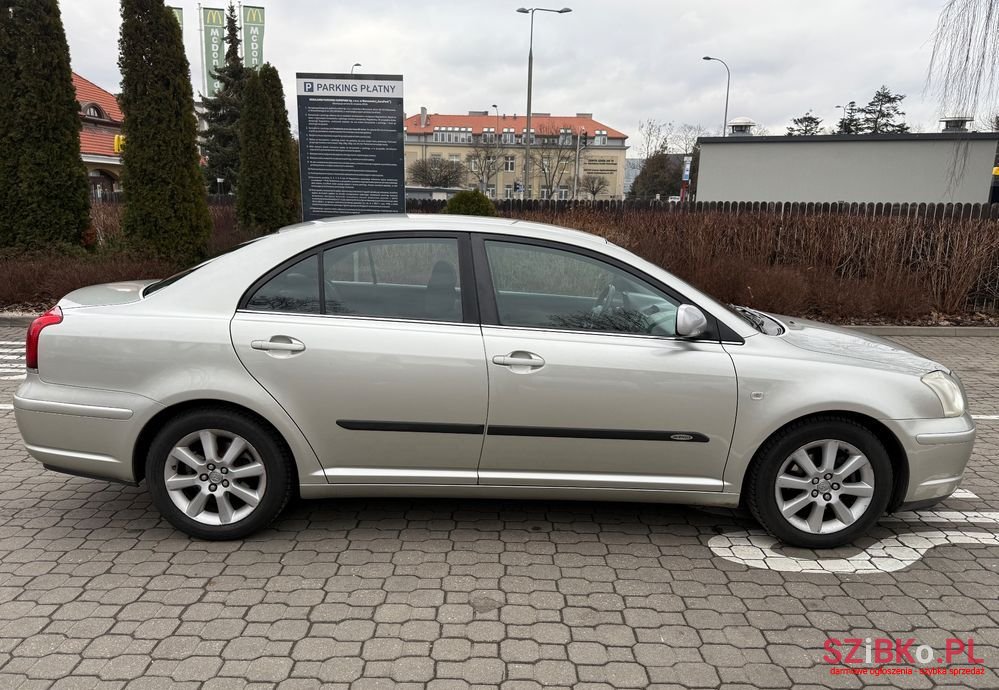 2003' Toyota Avensis 1.8 Vvt-I Sol photo #3