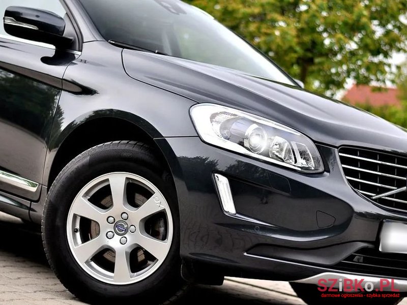 2017' Volvo Xc 60 D4 Drive-E Ocean Race photo #2