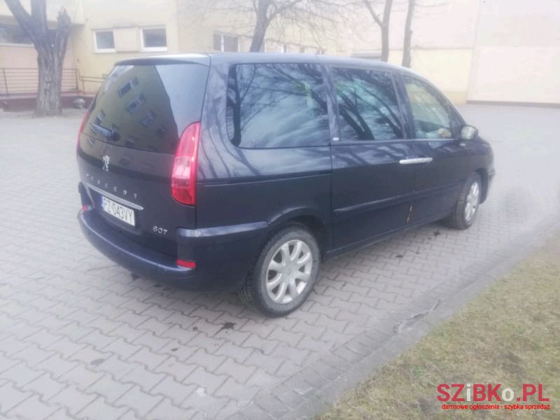 2005' Peugeot 807 photo #2