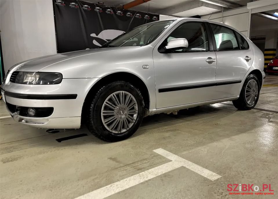 2002' SEAT Leon photo #1