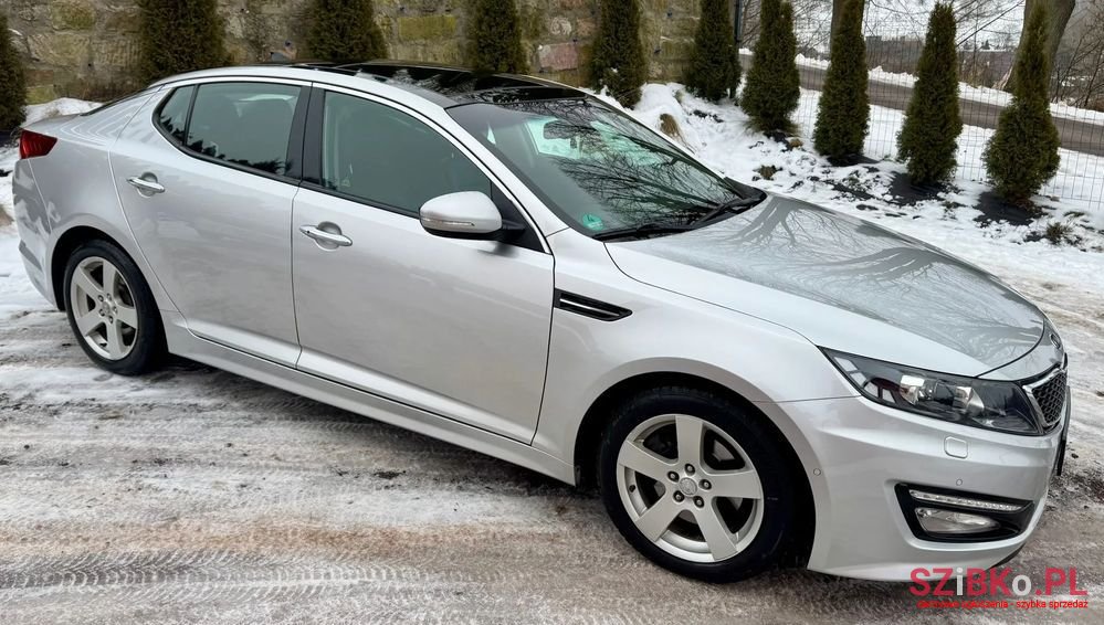 2012' Kia Optima photo #2