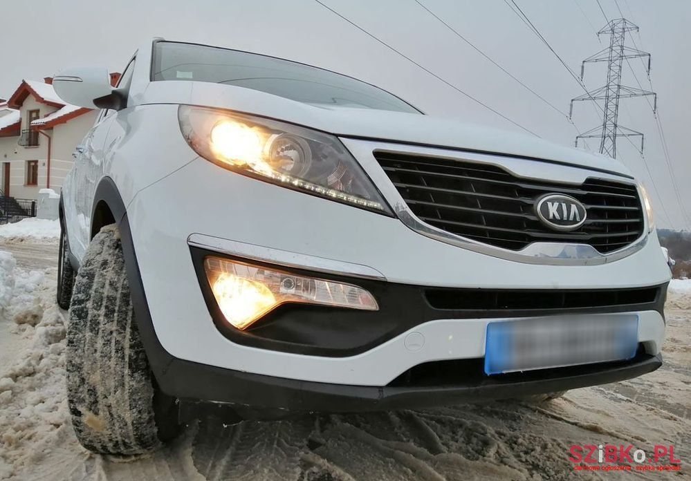 2011' Kia Sportage 1.7 Crdi S 2Wd photo #3