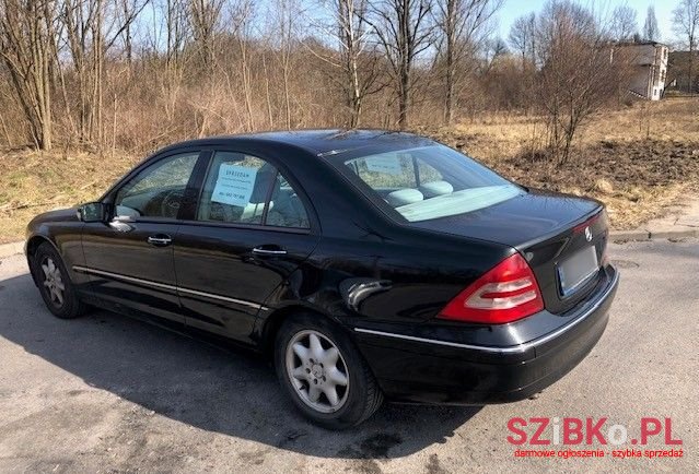 2002' Mercedes-Benz C-Class photo #6
