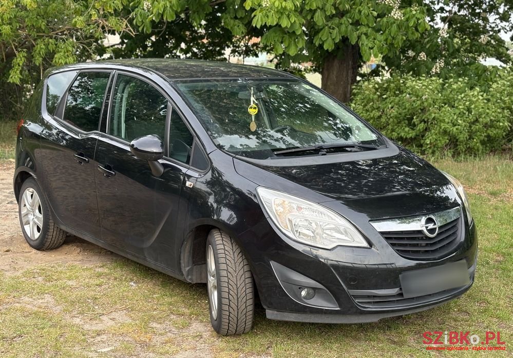2011' Opel Meriva photo #3
