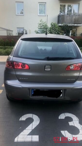 2004' SEAT Ibiza photo #2