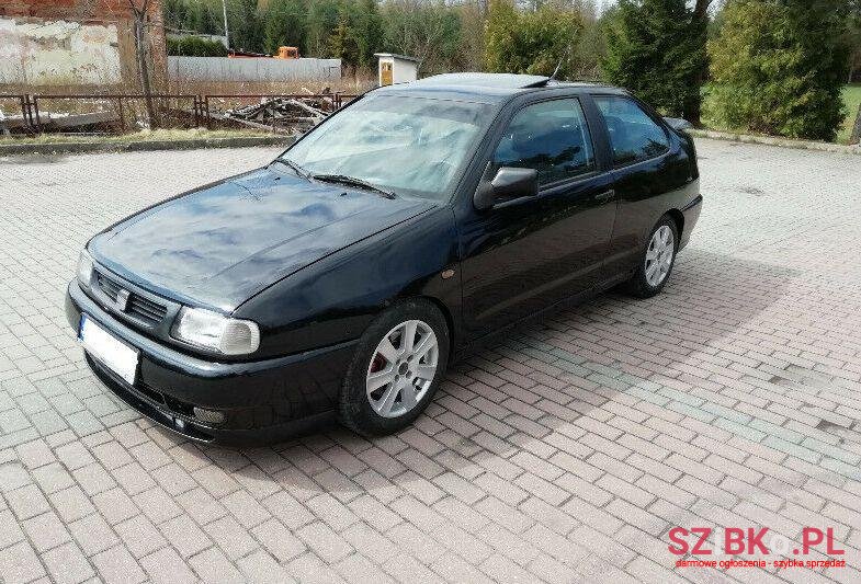 1998' SEAT Cordoba photo #1