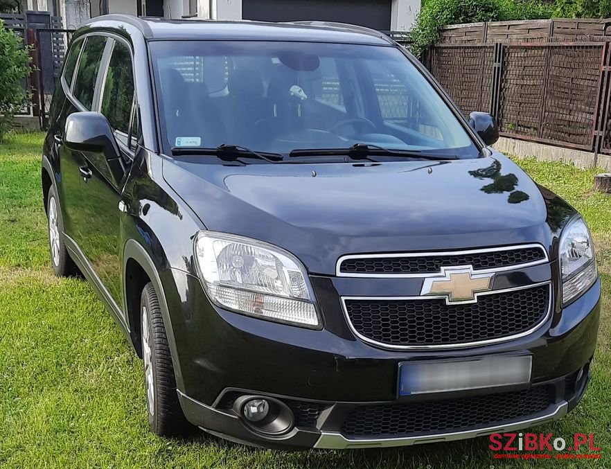 2011' Chevrolet Orlando photo #2
