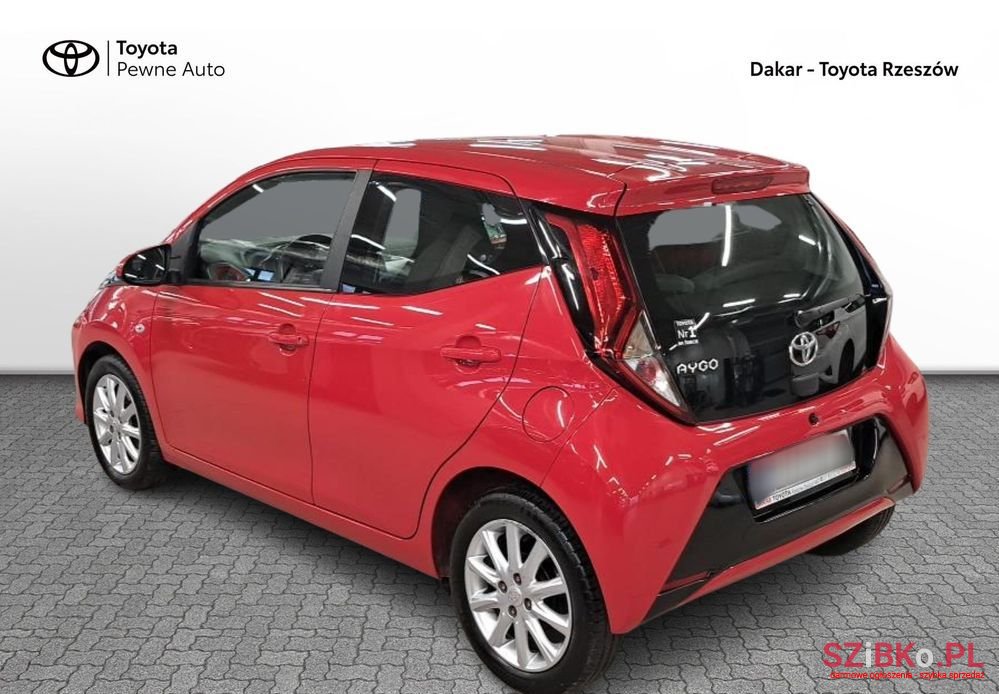 2020' Toyota Aygo photo #3