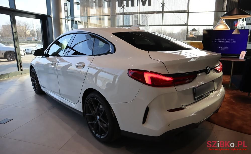 2024' BMW 2 Series 218I M Sport Sport photo #3