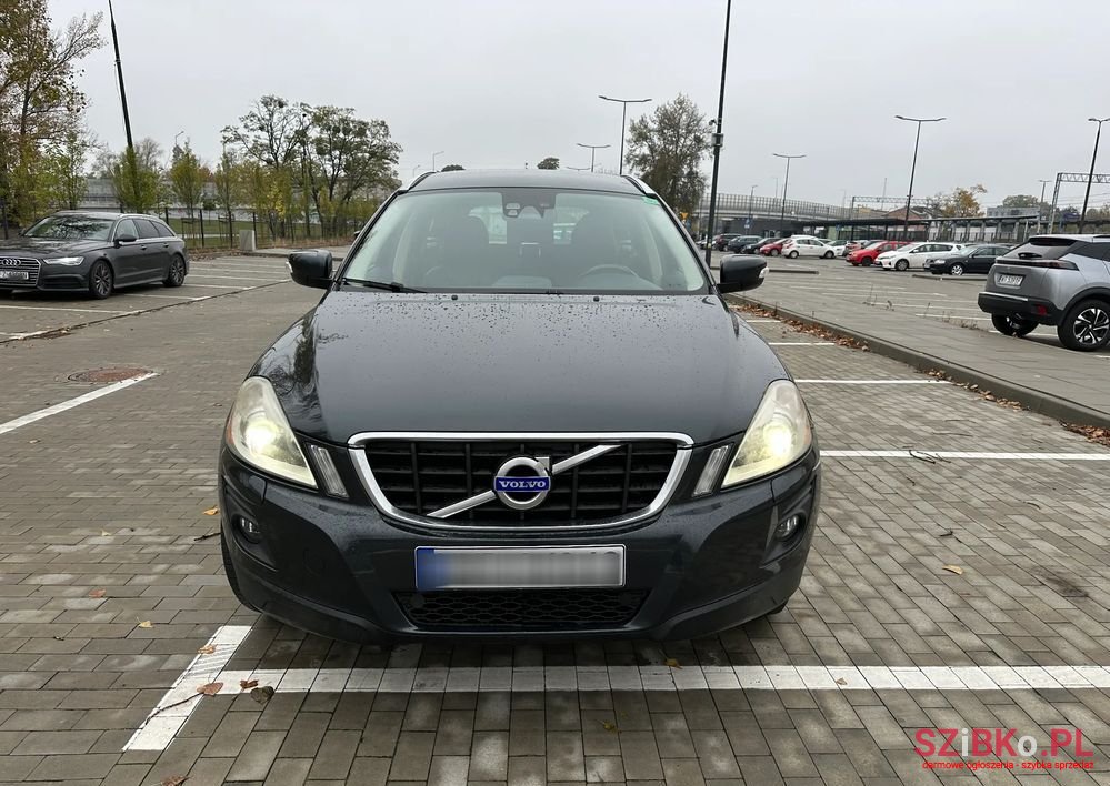2009' Volvo Xc 60 2.4D Awd Momentum photo #2
