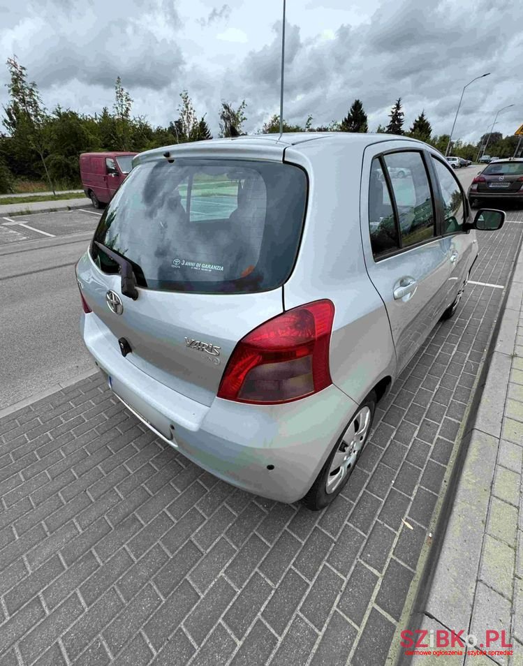 2007' Toyota Yaris photo #3