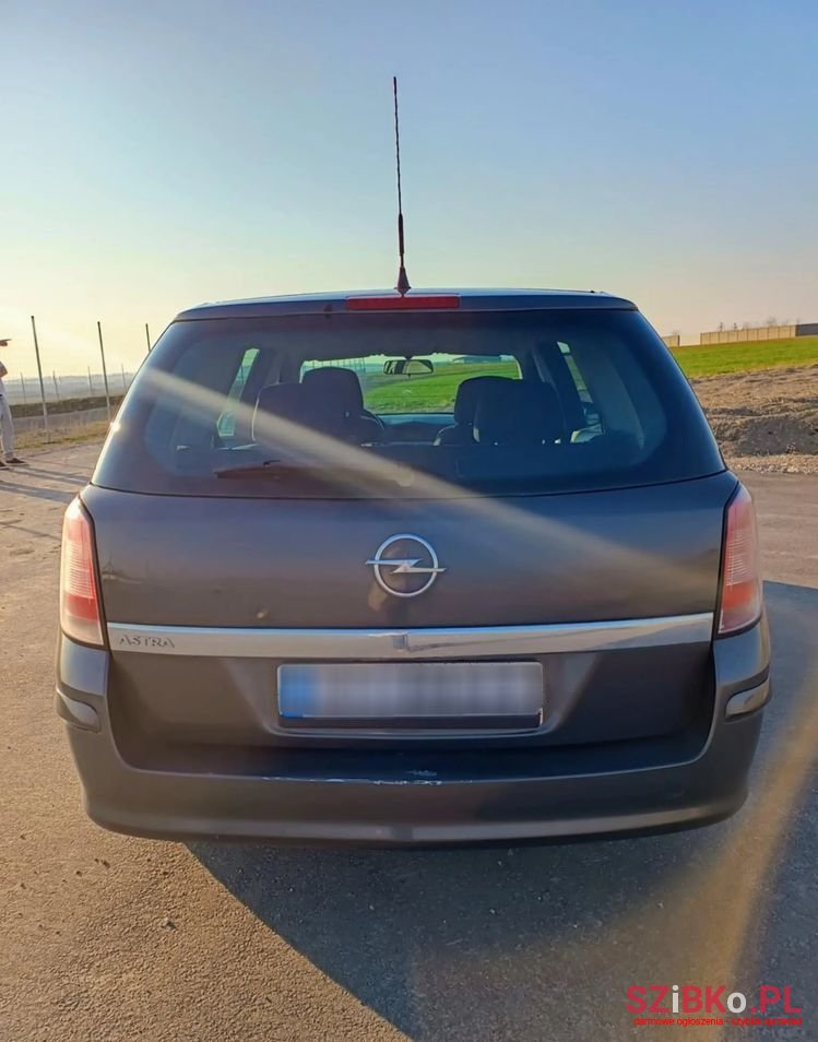 2012' Opel Astra Iii 1.6 photo #3