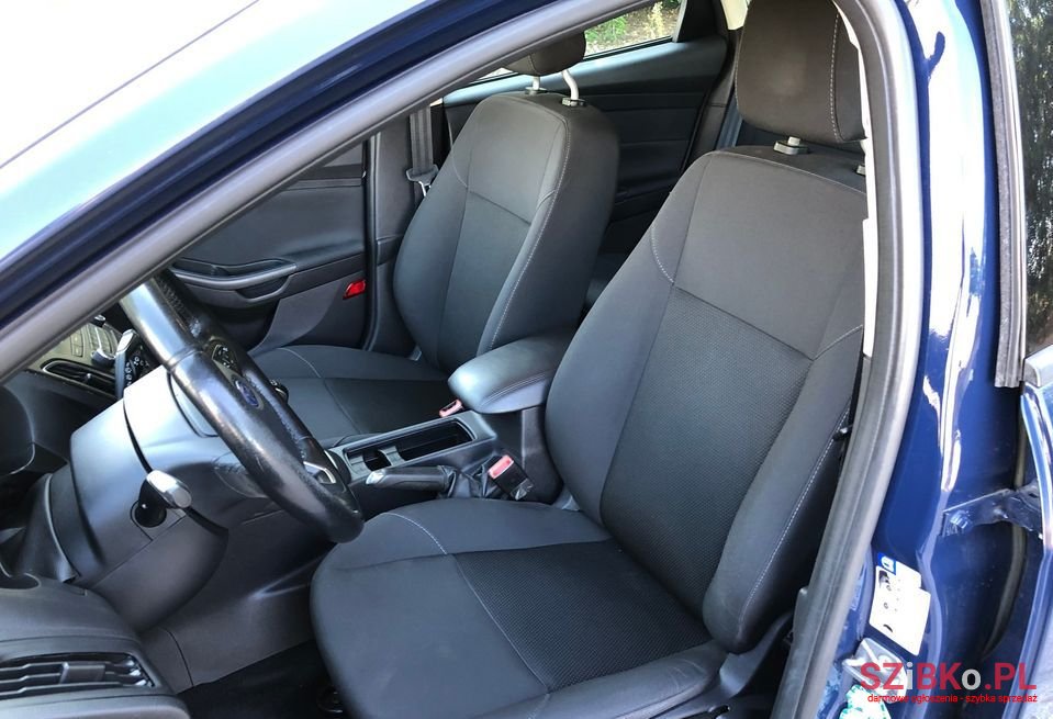 2016' Ford Focus photo #5