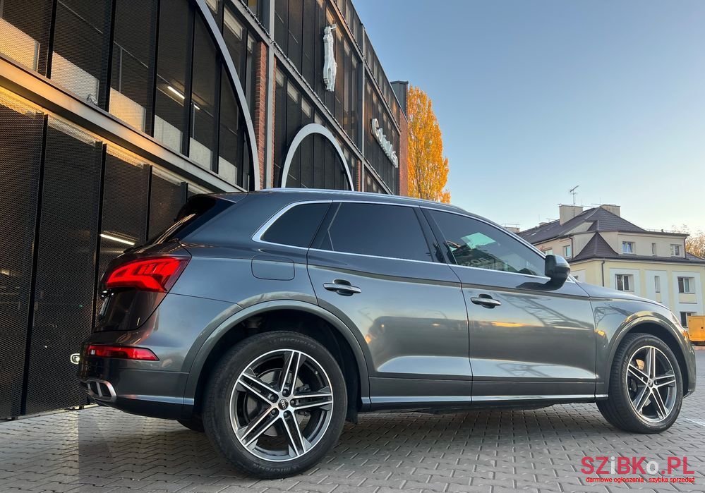 2020' Audi SQ5 photo #3