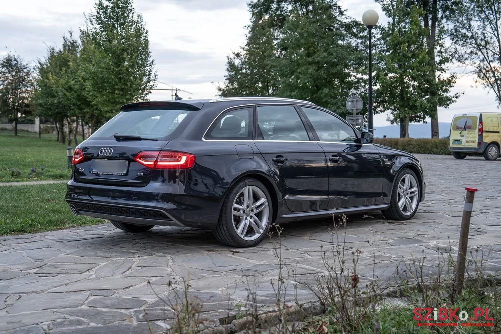 2014' Audi A4 Avant photo #4