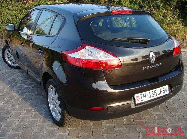 2010' Renault Megane photo #1