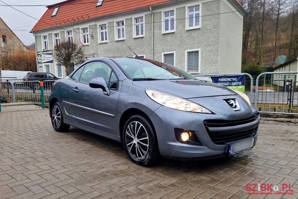 2009' Peugeot 207 photo #2