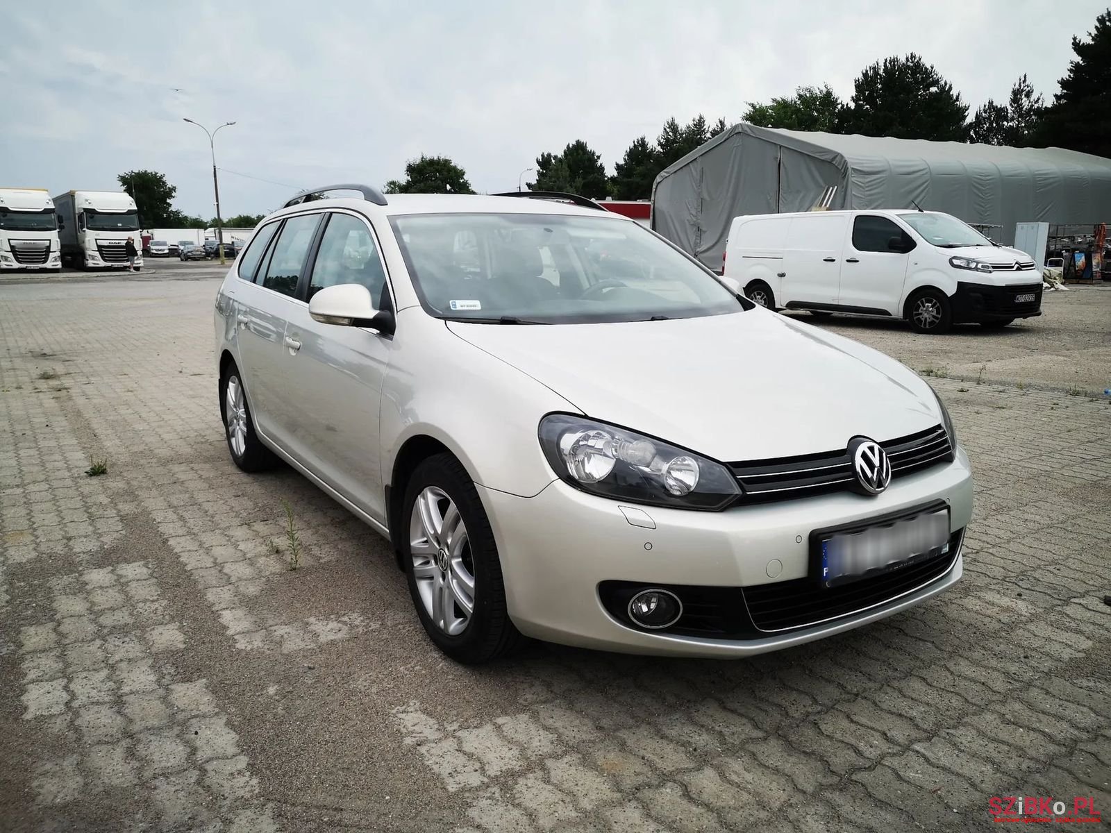 2012' Volkswagen Golf photo #4