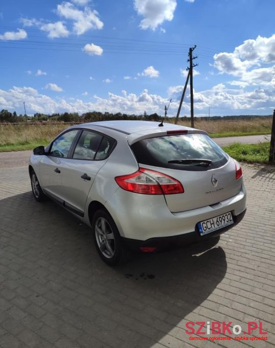 2010' Renault Megane photo #4
