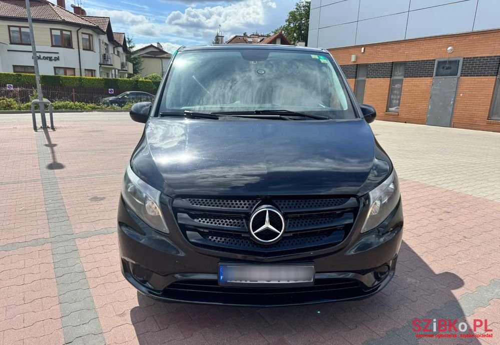 2017' Mercedes-Benz Vito photo #2