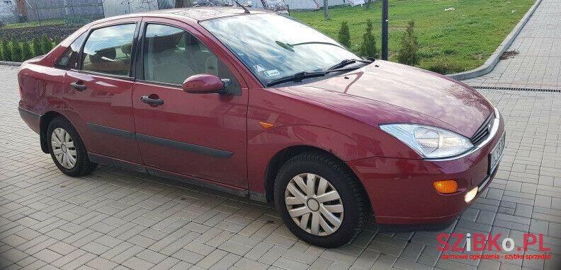 2000' Ford Focus photo #2