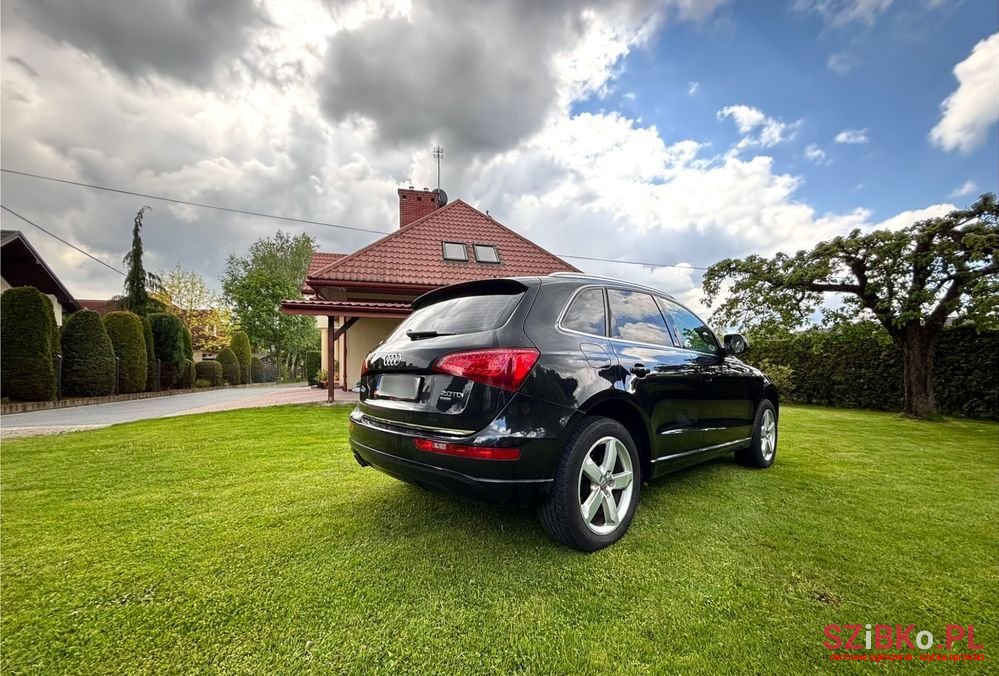 2009' Audi Q5 2.0 Tdi Quattro photo #3