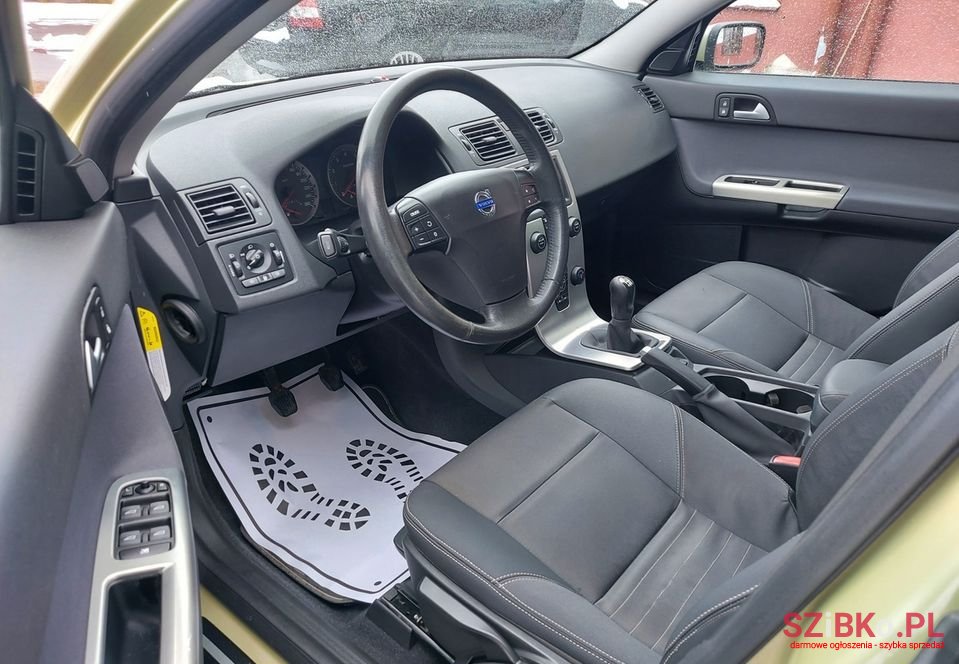 2004' Volvo S40 photo #4