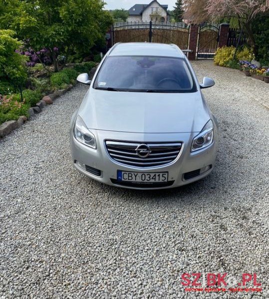 2011' Opel Insignia photo #1