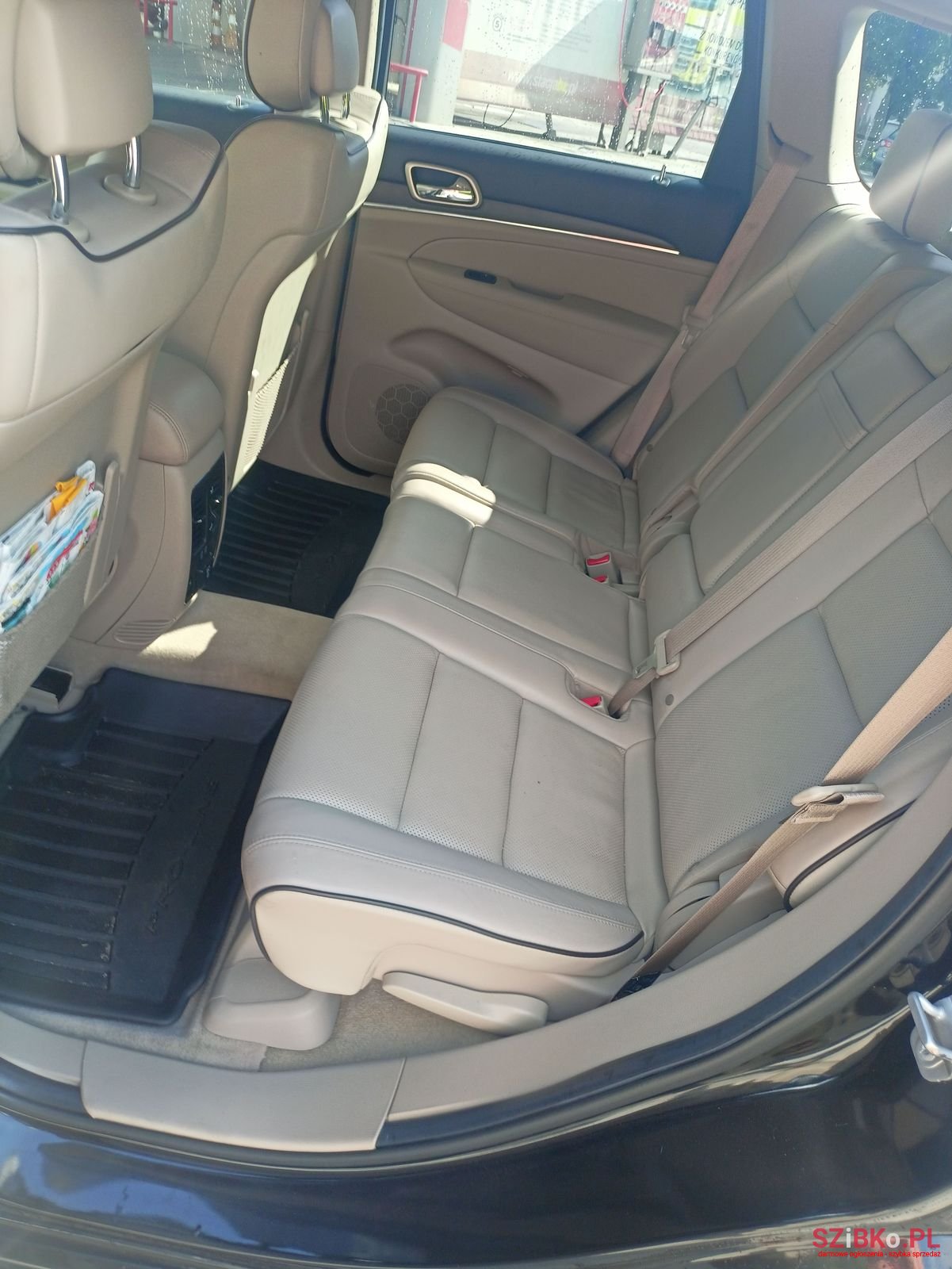 2014' Jeep Grand Cherokee photo #7