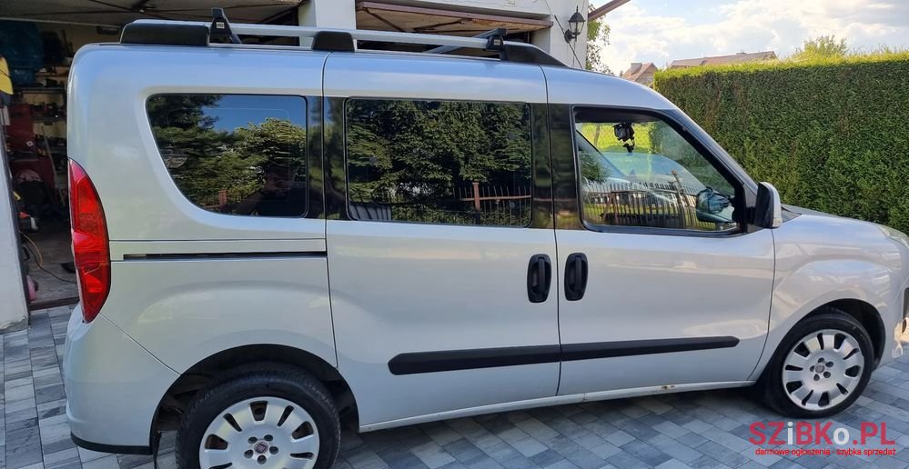 2011' Fiat Doblo 1.6 Multijet 16V Active photo #5