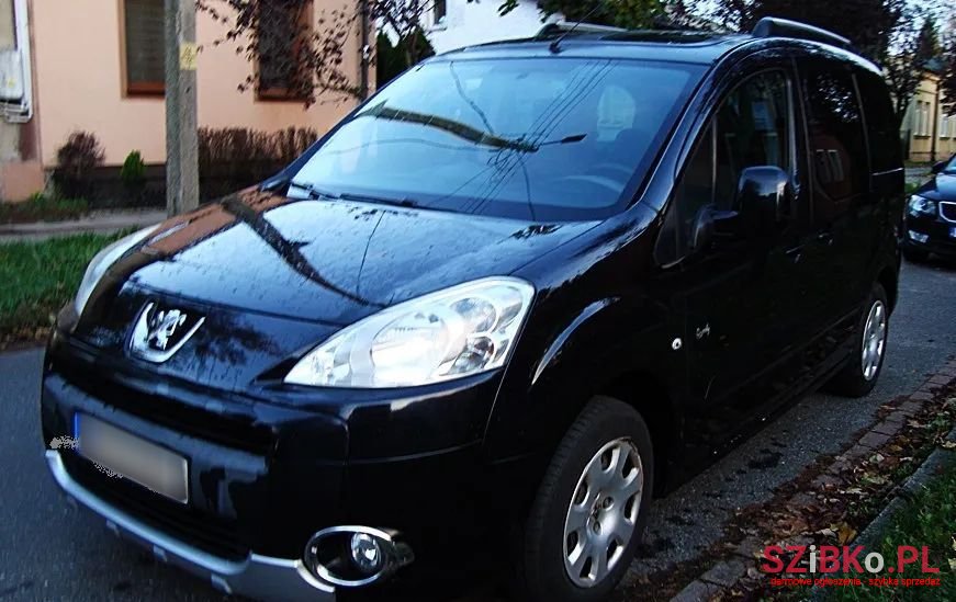 2012' Peugeot Partner Tepee 120 Vti Family photo #2