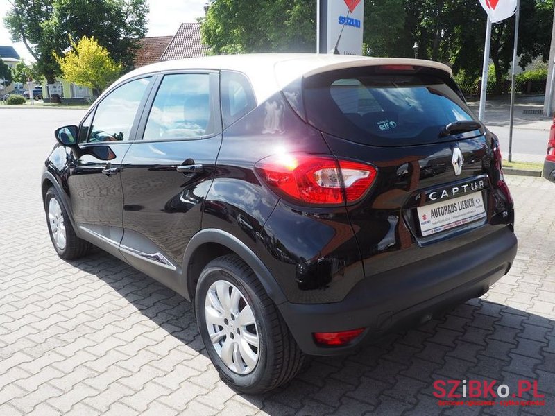 2014' Renault Captur photo #3